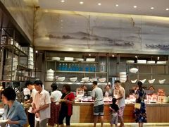 -华邑酒店·鲜艳全日自助餐厅