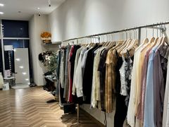 -眷顾自助服装工作室(中南金石国际广场A座店)