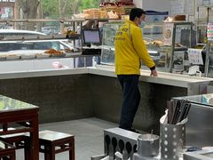 -护国寺小吃(左家庄店)