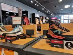-Chicago Premium Outlets