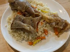 一腿一排饭-零·壹新疆羊肉抓饭