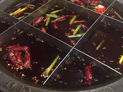 -疯狂的筷子老灶九宫格火锅