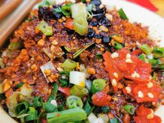 -拈签一笑黄牛肉辣卤串串