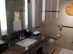 -青岛海尔洲际酒店