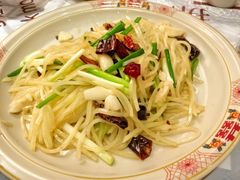 -耙吉吉川味小酒馆(本地人回头店)