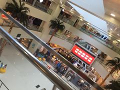 -鸿通城购物中心