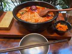 -银米·云南传统过桥米线(双廊黑金冠店)