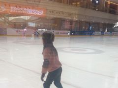 -冰堡国际溜冰场(观澜湖新城MHMALL店)