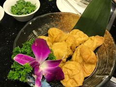 一哥自制鲜鱼腐-一哥澳门豆捞 · 十七年经典澳门火锅(四季天地店)