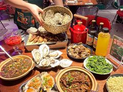 -蚝堡海鲜·威海菜·海肠捞饭·烧烤·亚洲吃蚝公司(幸福门店)