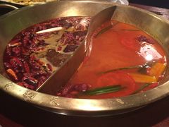 -重庆爽翻天老火锅(临平万达广场店)