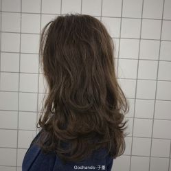 -Godhands美发设计沙龙