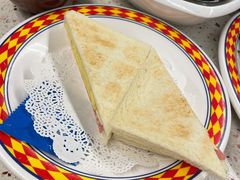 芝士火腿厚蛋多士-新辉港式茶餐厅(北栅店)