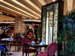 -君来湖滨饭店·玫瑰园