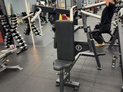 -VLines耀能运动24小时·月付制健身(京广桥店)