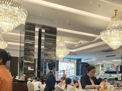 -万龙洲海鲜(大兴绿地缤纷城店)