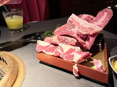 -铭牛烧肉·和牛海鲜自助(高新月牙湖店)