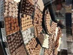 -Laderach 莱德拉(上海环贸iapm店)