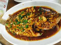 -临街徽菜馆·正宗黄山味