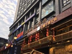 -爱客得牛排海鲜烤肉·火锅自助(春熙路黑金好店)