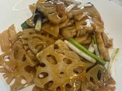 -湖畔鲁菜·二十年老字号餐厅(大明湖店)