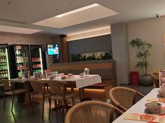 -肥肥虾庄·金牌油焖大虾(汉口城市广场店)