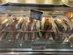 -白玉兰食品甜凤店(合生汇店)