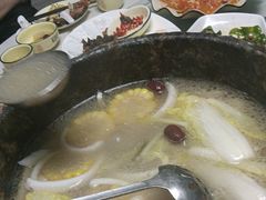 -墨脱石锅椰子鸡•香草鸭•东山羊(大东海店)