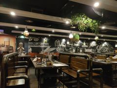 -麦凯伦烧烤·精酿超级工厂店(金桥总店)