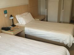 -锦江之星(广州海珠江泰路地铁站店)