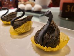 黑天鹅榴莲酥-湛江花园酒店·桃园馆
