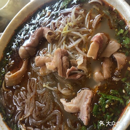 叁两肥肠馆(德吉路店)