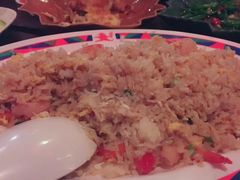 -Green Tree Rest. & Pub