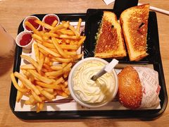 -The Habit Burger Grill 哈比特汉堡(复兴soho店)