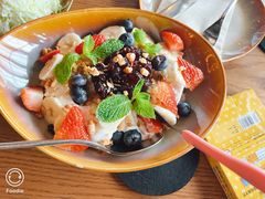 水果酸奶碗-COMMUNE·X幻师(华联万柳店)