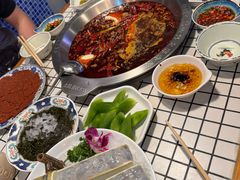 -山悦里 山野·鲜火锅(罗斯福广场店)