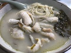 -明呈黄鱼面馆(斜土路店)