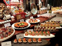 -雍容荟帝王蟹活龙虾展台自助(IFS黑金店)