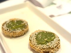 香茗绿茶饼-桂满陇·杭州小馆(巴黎春天浦建店)