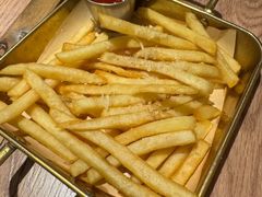 -玛格萝妮比萨屋(四平店)
