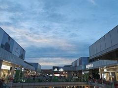 -首创奥特莱斯(北京店)