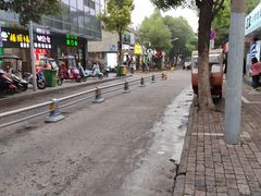-官亭路小吃一条巷
