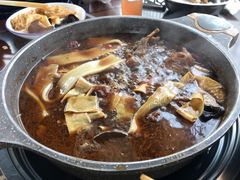 -亿诣蝎府炸酱面羊蝎子火锅(酷车小镇店)
