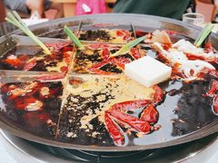 -正贰捌经重庆老火锅(建设路店)