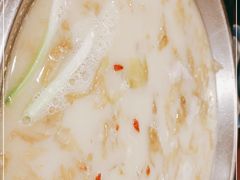 -老来福·非遗酸汤兔(凯旋路店)