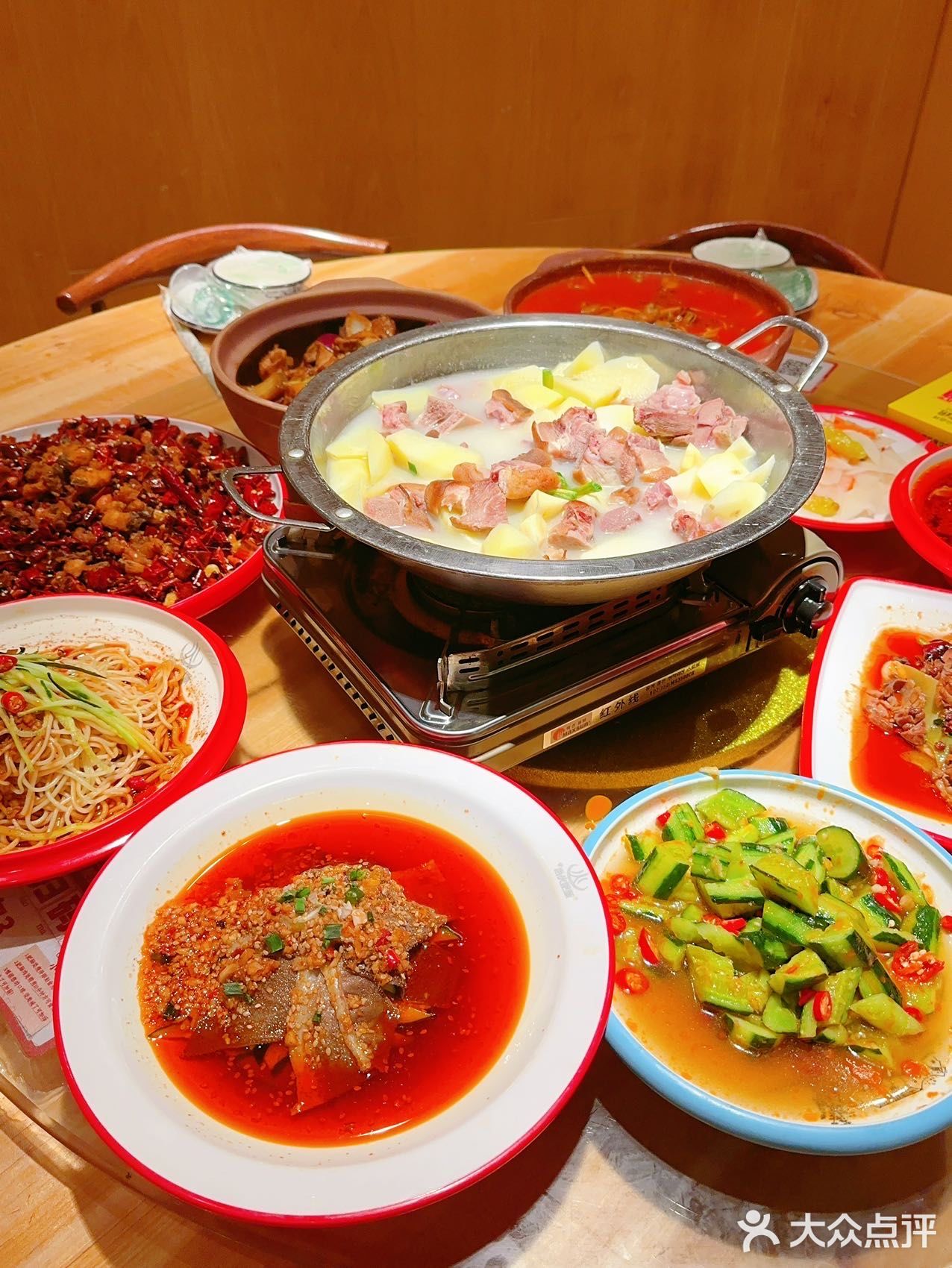 💥深圳美食探店：口水鸡的天堂！