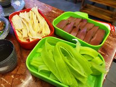 鸭血-耗儿鱼蛙蛙叫·老成都火锅(蛇口海昌街店)