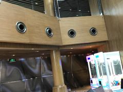 -上海滴水湖皇冠假日酒店