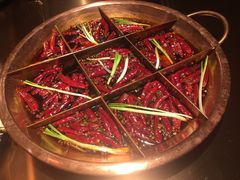 -辣伍鲜毛肚老火锅(元一店)
