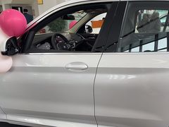 -上海宝信宝马4S店